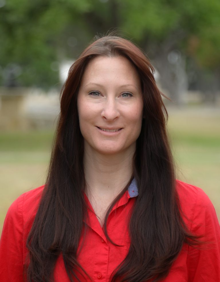 Headshot of Jessica Utter