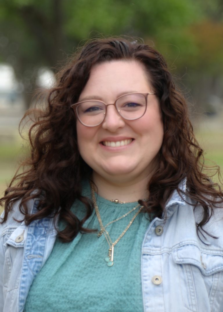 Headshot of Leah Clayton